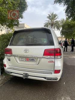 تويوتا لاندكروزر